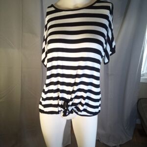 Cable & Gauge Black and White Tie Front Relaxed T-Shirt